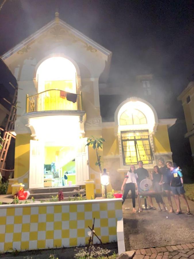 Villa Wubao Kota Bunga 3 Kamar Harga Budget Cinengangirang Luaran gambar